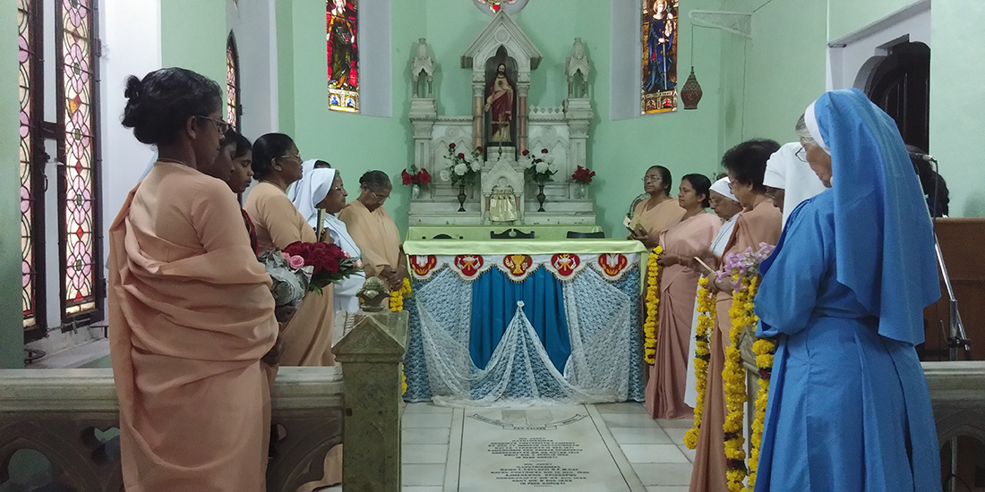 praying-at-the-mortal-remains-of-our-founder Praying at the Mortal Remains of Our Founder